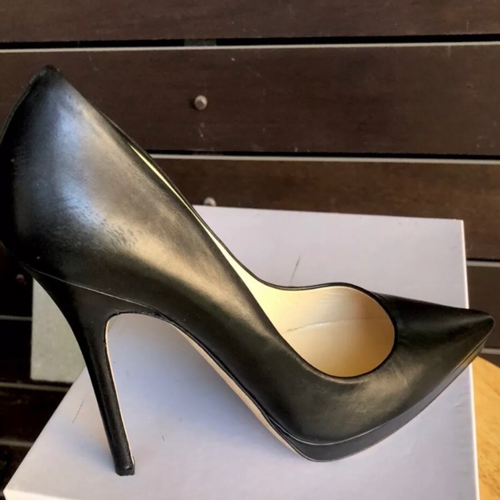 ❤️Gorgous JIMMY CHOO Calf Leather Black 37.5❤️ - Picture 2 of 7